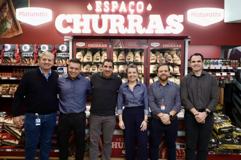 Legenda: Sergio Dantas, Fábio Viegas, Celso Furtado, Rafaela Biamante, Marcos Rodrigues e Marcel Amati